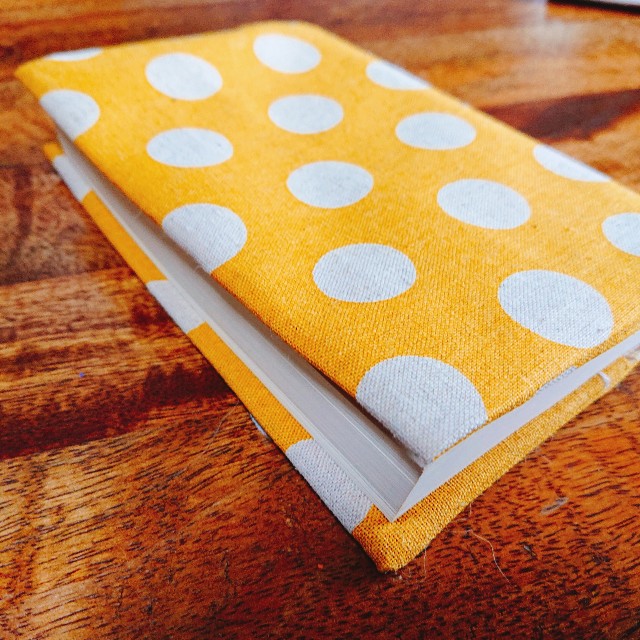カバー 作り方 ブック 布１枚で作るブックカバーの作り方（２種）