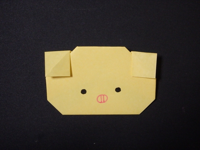 折り紙の動物 かわいいぶたの顔 平面
